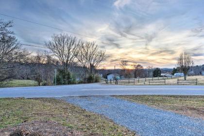 Six Waterpots Cottage II in Blue Ridge Mountains - image 2