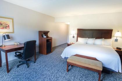 Hampton Inn & Suites Berkshires-Lenox - image 17