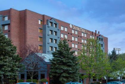 Doubletree by Hilton Leominster - image 1