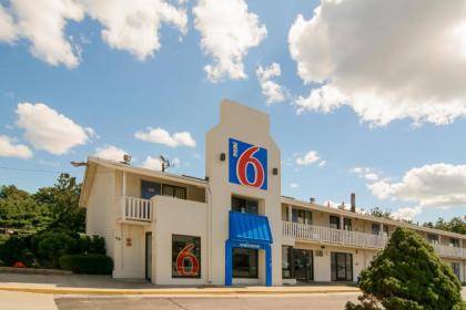 Motel 6-Leominster MA - image 15