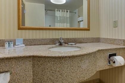 Hampton Inn Lewisburg - image 6