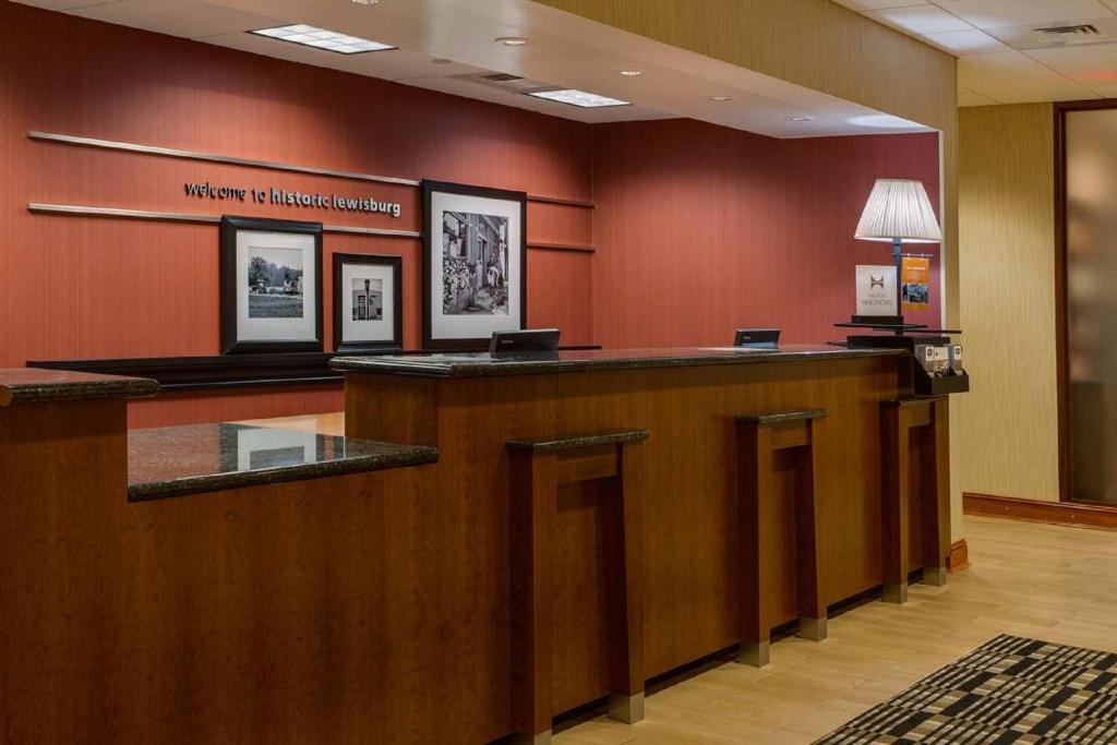 Hampton Inn Lewisburg - image 7