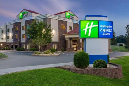 Holiday Inn Express Hotel & Suites Lewisburg an IHG Hotel - image 9