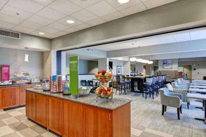 Hampton Inn Lewisburg - image 12