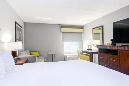 Hampton Inn Lexington Park - image 7