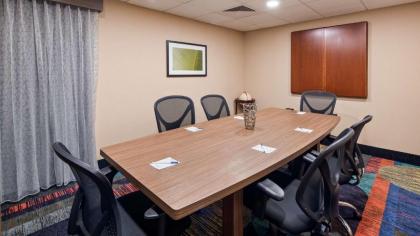 Best Western Plus Lexington Inn - image 10