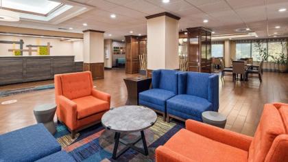 Best Western Plus Lexington Inn - image 4