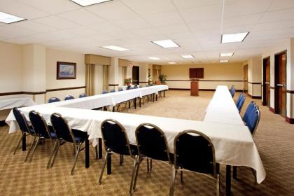 Holiday Inn Express Hotel & Suites Lexington-Hwy 378 an IHG Hotel - image 18