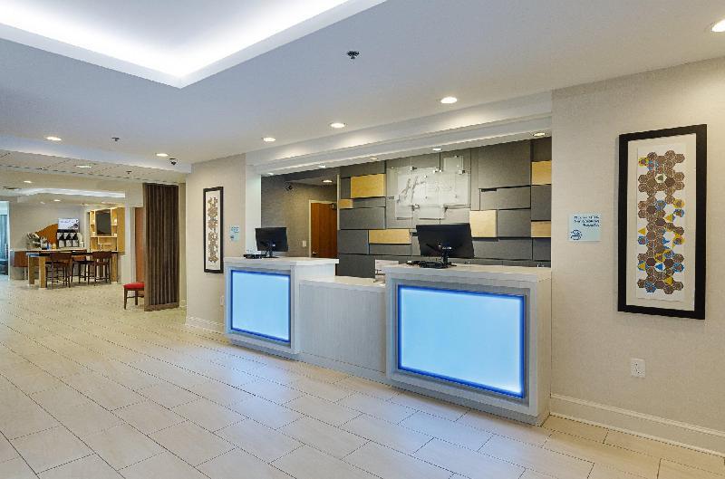 Holiday Inn Express Lexington - image 6