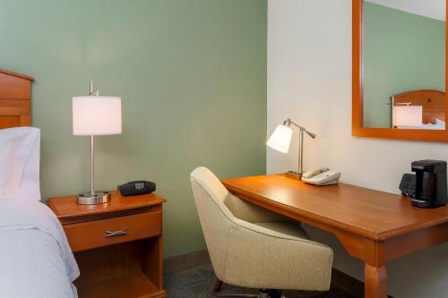 Hampton Inn Lexington South - image 4