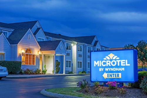 Microtel Inn by Wyndham Lexington - main image