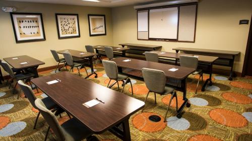 Staybridge Suites Lexington an IHG Hotel - image 3