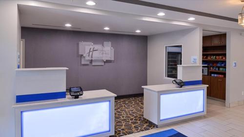 Holiday Inn Express & Suites Lexington Midtown - I-75 an IHG Hotel - image 5