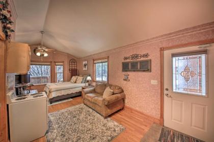 Cozy and Pet-Friendly Libby Cottage by Creek! - image 12