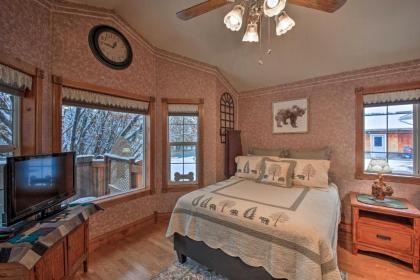 Cozy and Pet-Friendly Libby Cottage by Creek! - image 13