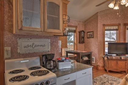 Cozy and Pet-Friendly Libby Cottage by Creek! - image 14