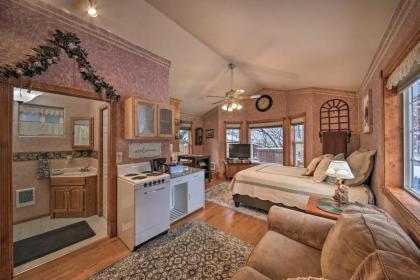 Cozy and Pet-Friendly Libby Cottage by Creek! - image 8