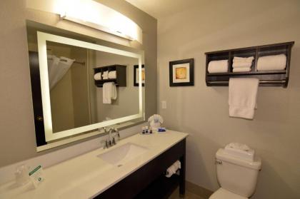 Best Western Plus Liberal Hotel & Suites - image 10