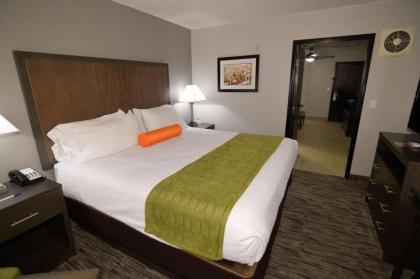 Best Western Plus Liberal Hotel & Suites - image 11