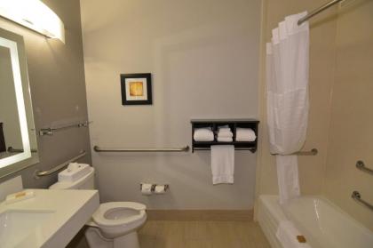 Best Western Plus Liberal Hotel & Suites - image 12