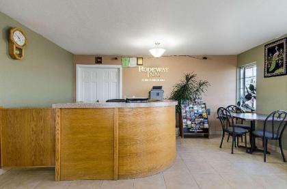 Rodeway Inn - image 13