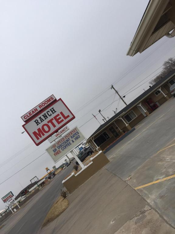 Ranch Motel - main image