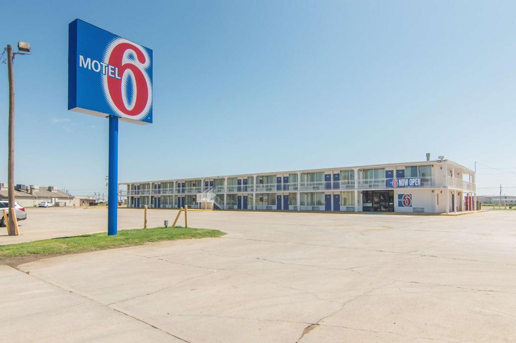 Motel 6-Liberal KS - main image