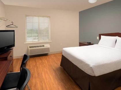 WoodSpring Suites Kansas City Liberty - image 6