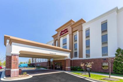 Hampton Inn  Suites Chicago   Libertyville