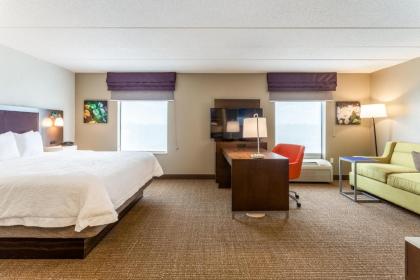 Hampton Inn & Suites Chicago - Libertyville - image 8