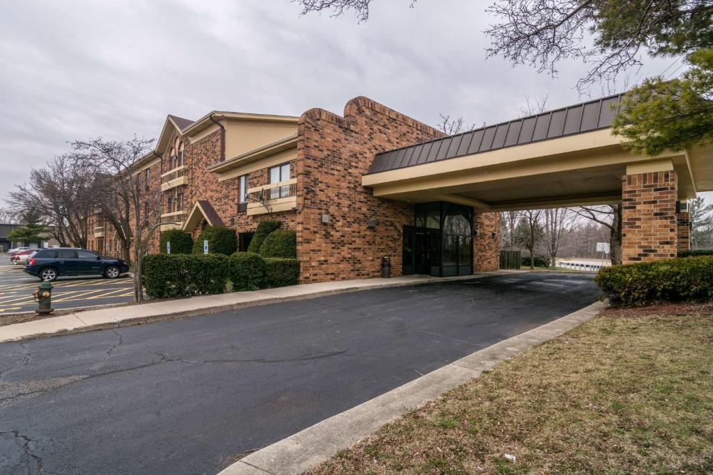 Motel 6-Libertyville IL - image 6