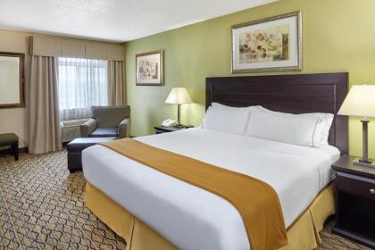 Holiday Inn Express Hotel & Suites Chicago-Libertyville an IHG Hotel - image 6