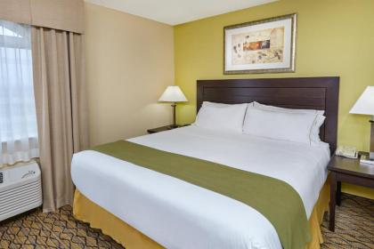 Holiday Inn Express Hotel & Suites Chicago-Libertyville an IHG Hotel - image 9