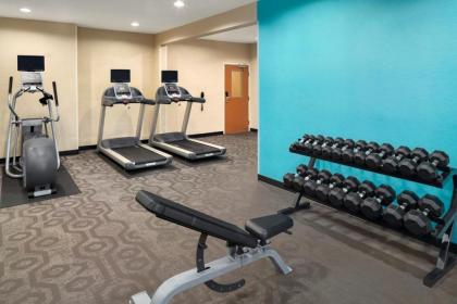 Fairfield Inn & Suites Lima - image 10