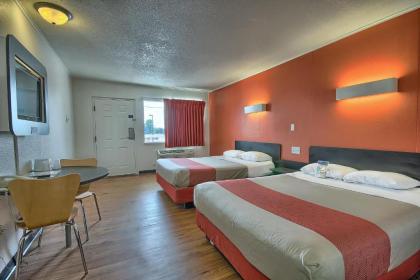 Motel 6-Lima OH - image 11