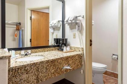 Quality Inn & Suites Limon - image 5