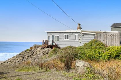 Driftwood Bungalow Lincoln Beach