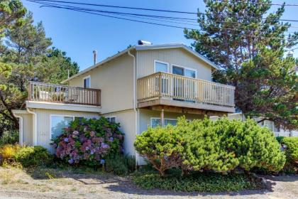 4 Sisters Beach Getaway Lincoln Beach Oregon