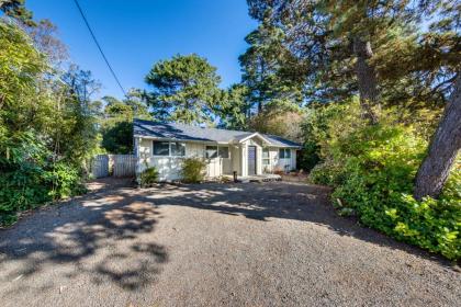 The Wallace Beach House - image 14