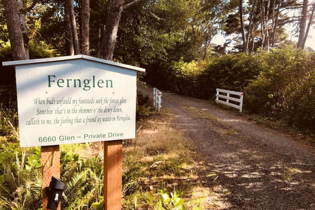 Fernglen Forested Beach Retreat - image 6