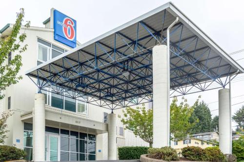 Motel 6-Lincoln City OR - image 4