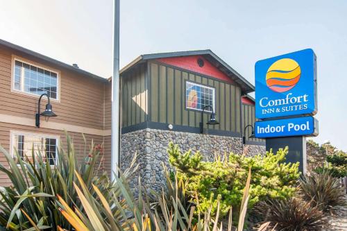 Comfort Inn & Suites Lincoln City - image 3