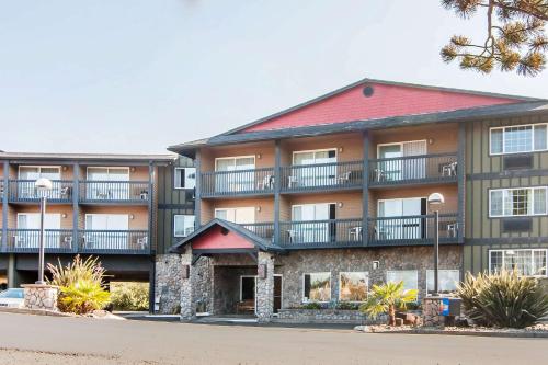 Comfort Inn & Suites Lincoln City - image 4