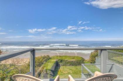 Moonstruck Beach House - image 1