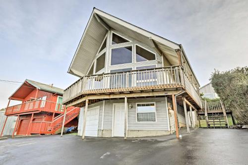 Logan Road Lookout Lincoln City Home with Game Room - main image