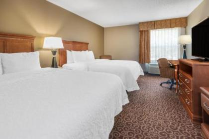 Hampton Inn South Heritage Park - image 2