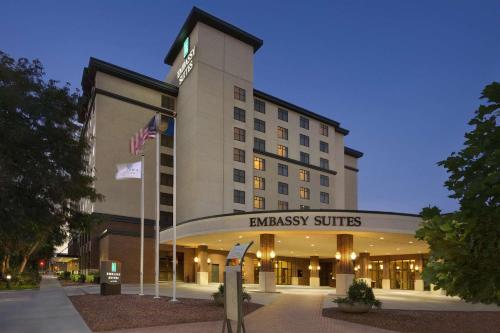 Embassy Suites Lincoln - main image