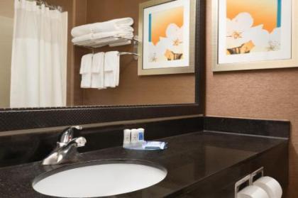 Fairfield Inn & Suites Lincoln - image 4