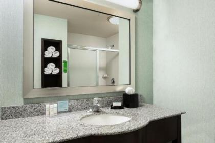 Hampton Inn and Suites - Lincoln Northeast - image 1