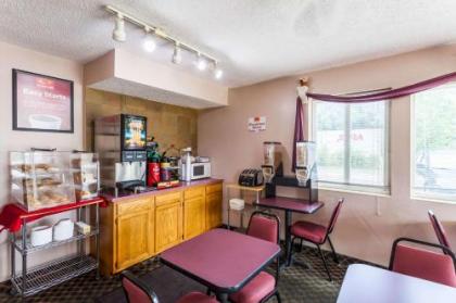 Econo Lodge Lincoln - image 4